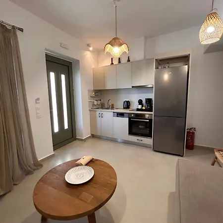 Stavlos Luxury Kefalas